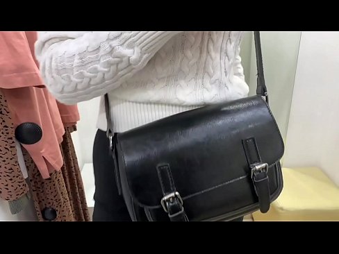 ❤️ Публічна мастурбація молодої сучки FeralBerry фалоімітатором у примірочній ❤️ Жорстке порно на uk.pornochaturbate.ru ❌️❤